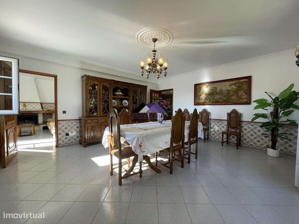 Moradia T3 c/ Piscina e Garagem-28