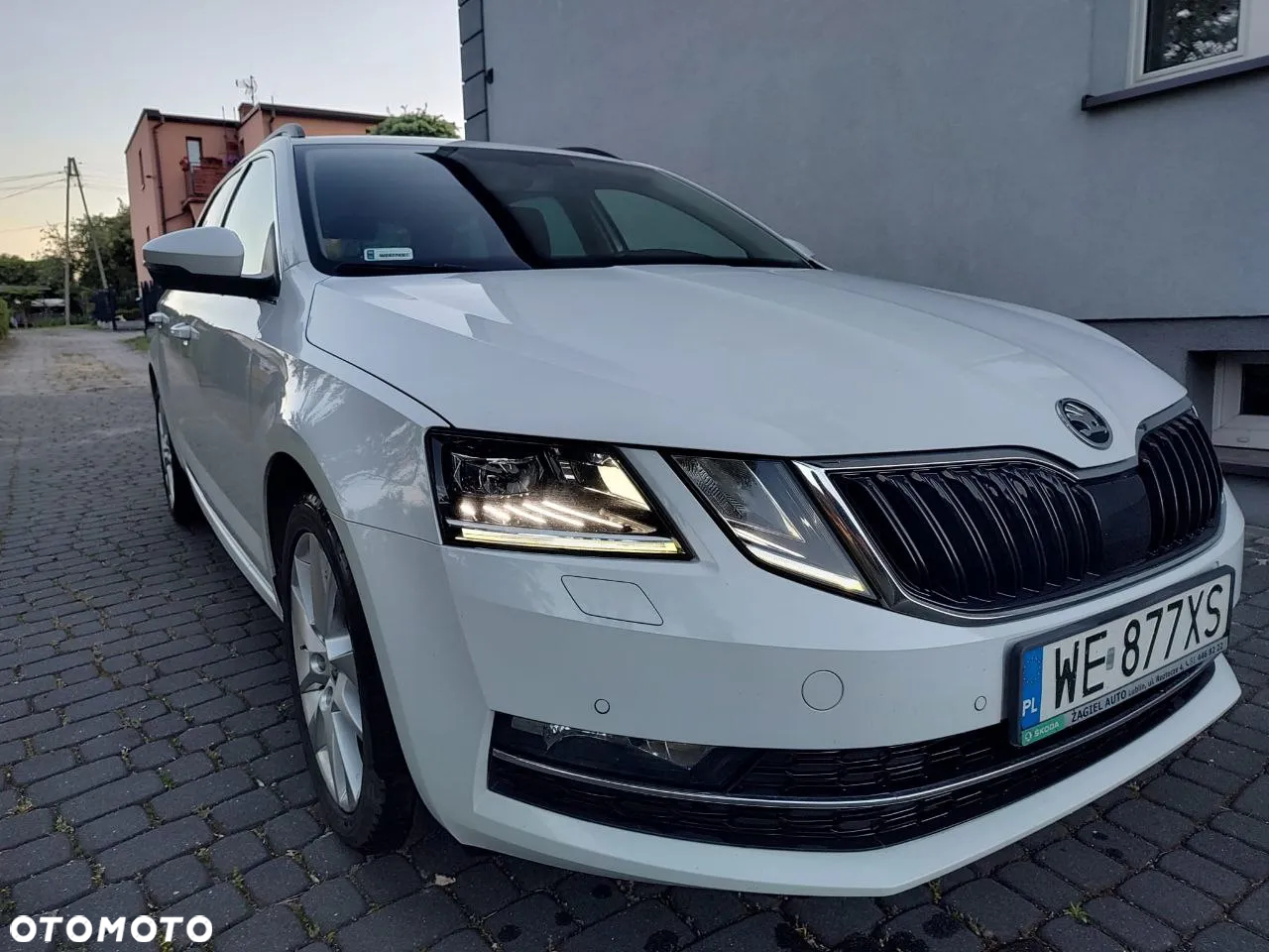 Skoda Octavia 2.0 TDI Style DSG - 10