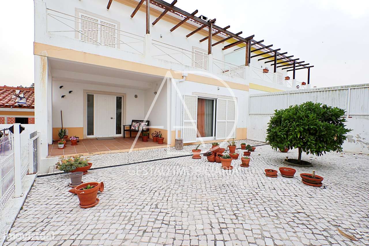 Moradia T3+2 em Sesimbra (Castelo)-31