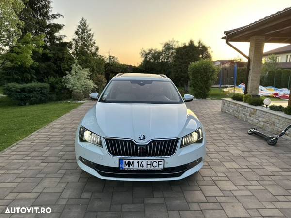 Skoda Superb Combi 1.8 TSI DSG L&K - 2