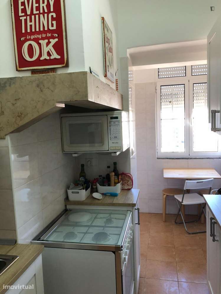 Quarto - localizado em Sete Rios Lisbon - Grande imagem: 2/14