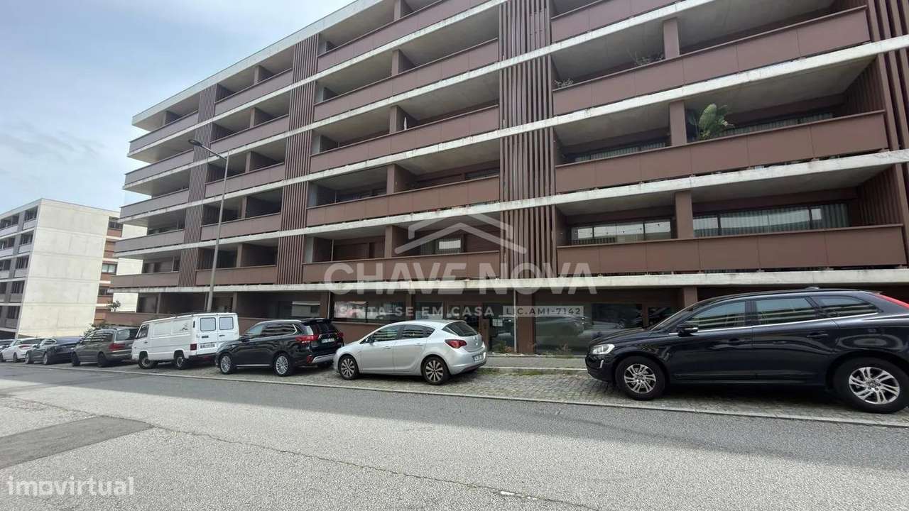 Apartamento T3 Novo c/ 2 Lugares de Garagem em Oliveira do Douro-7