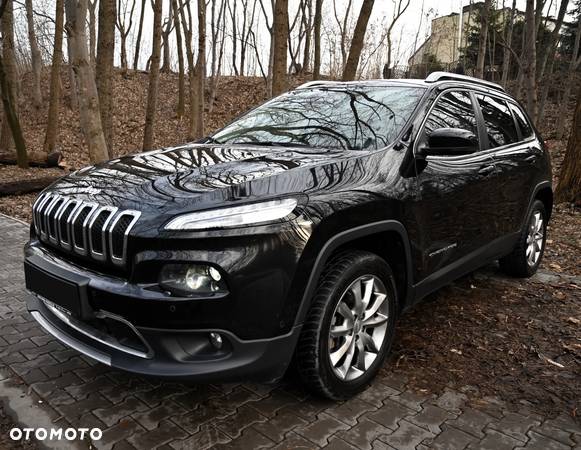 Jeep Cherokee - 3