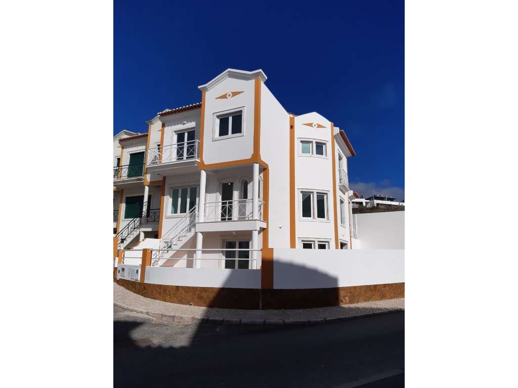 Moradia V3+1 c/vista mar na Ericeira-42