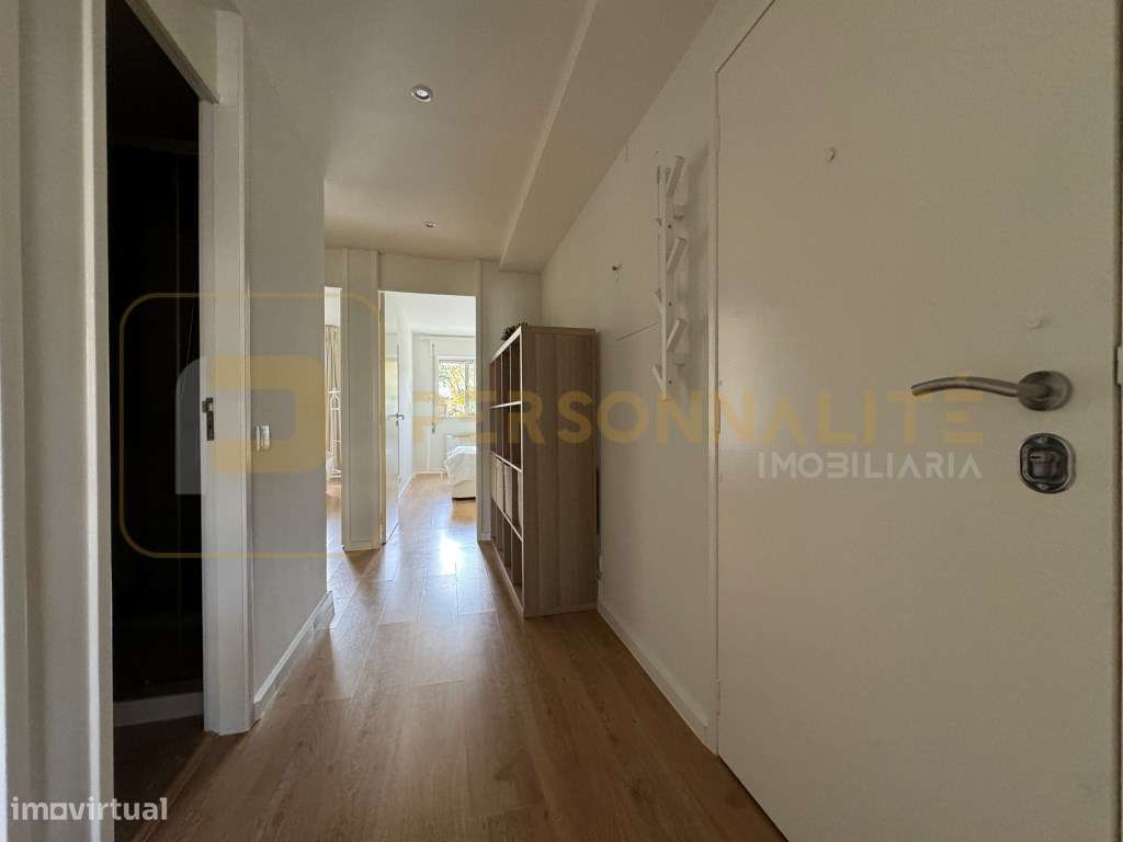 Apt. T2 mobilado c/ estacionamento Azurém - Guimarães - Grande imagem: 2/18