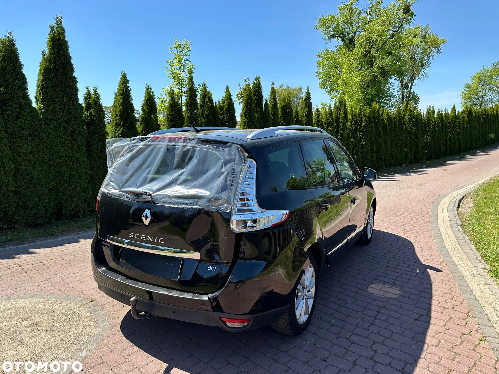 Renault Scenic dCi 110 EDC Paris - 13