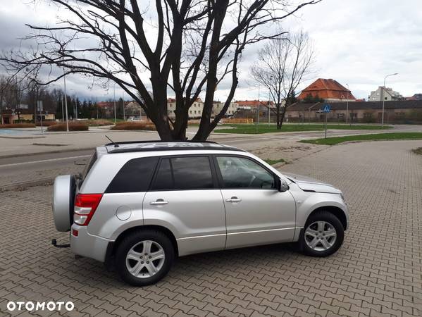 Suzuki Grand Vitara 2.0 Comfort - 6