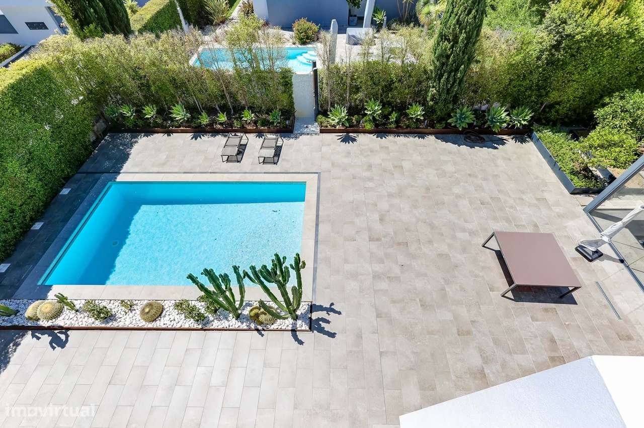 Moradia T5 de Luxo no Estoril — Exclusividade, Conforto e Estilo de Vi-34