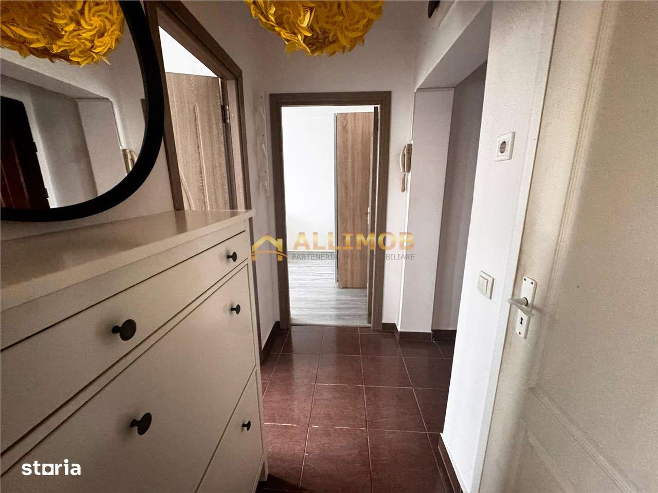 Apartament 3 camere de vânzare în Ploiesti, zona Andrei Muresanu – 54-8