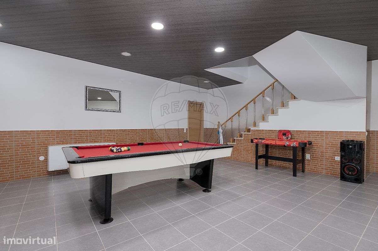 Moradia T4 para venda-27