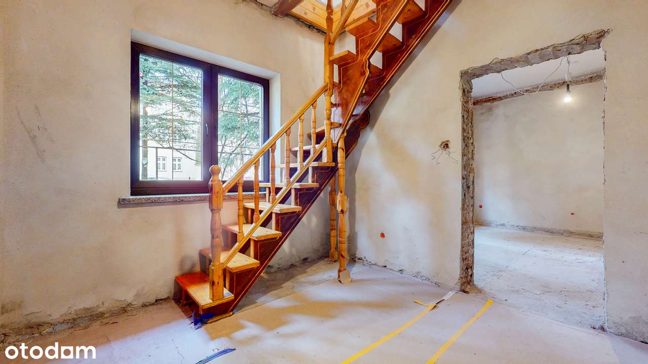 Dom w centrum Chrzanowa – idealny dla rodziny lub pod działalność!-9