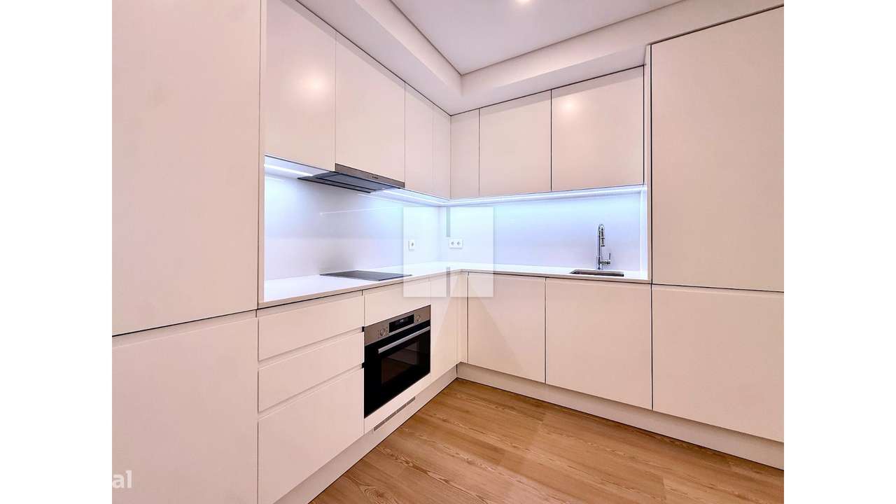 Apartamento T1K Novo em Zona Nobre-14