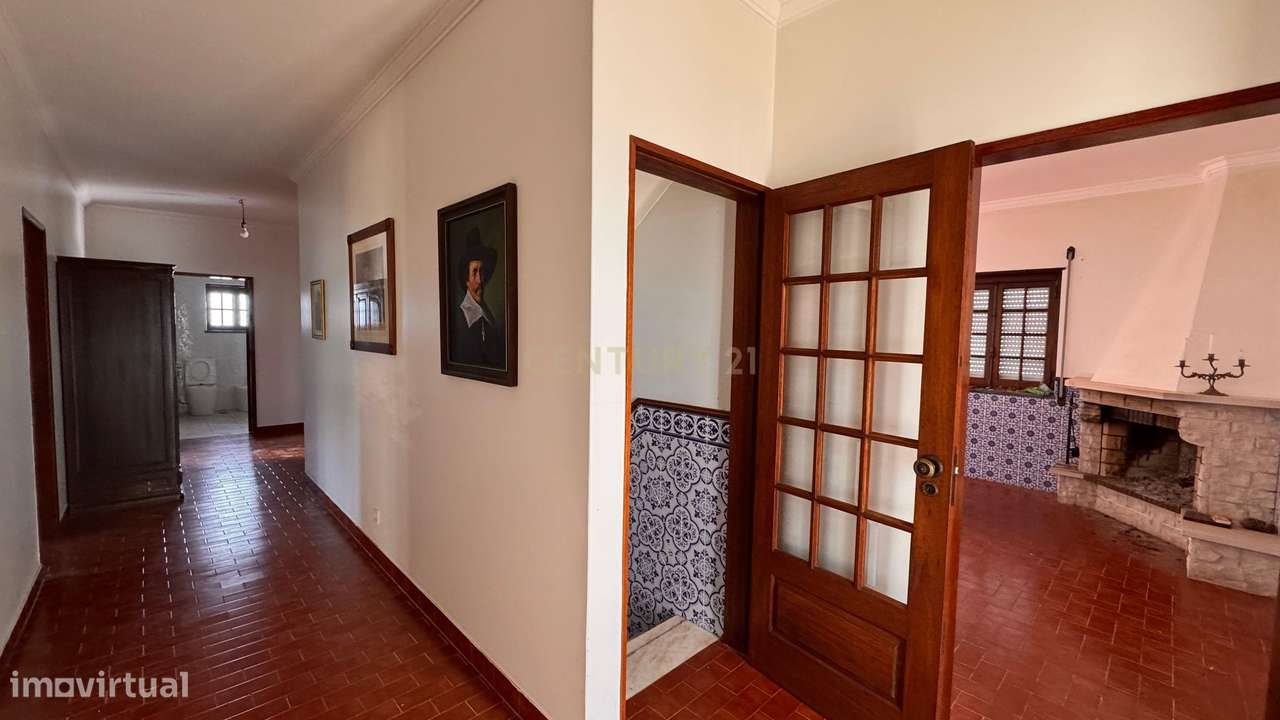 Moradia T5 com Terreno Generoso  - Mafra-36