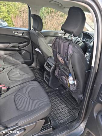 Ford S-Max - 22