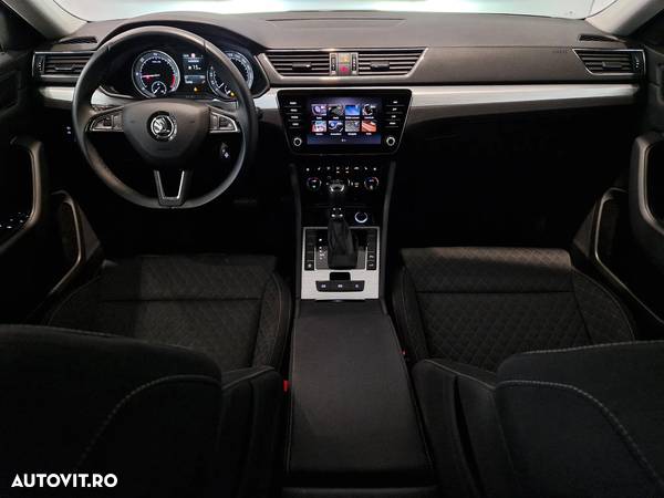 Skoda Superb Combi 2.0 TDI DSG Ambition - 12