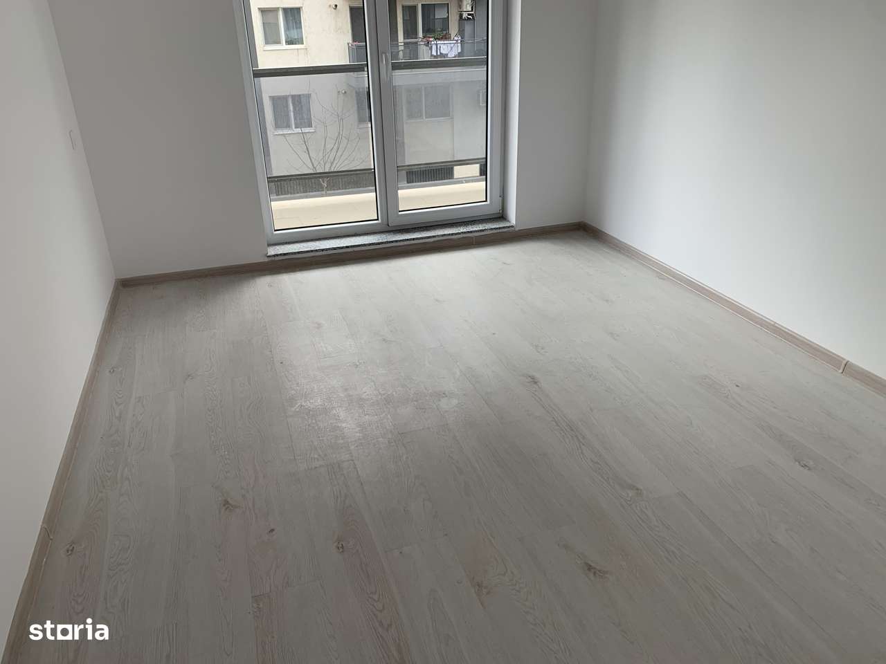 Apartament 2 camere, finisat, nou, liber, metrou Berceni - 4 min.-9
