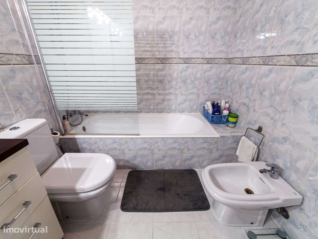 T3 com 161 m² no Coração de Arcozelo | Garagem para 2 Carros | Exce...-25