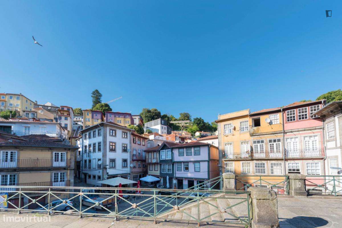 Apartamento com 2 quartos - localizado em Miragaia Porto - Grande imagem: 5/6