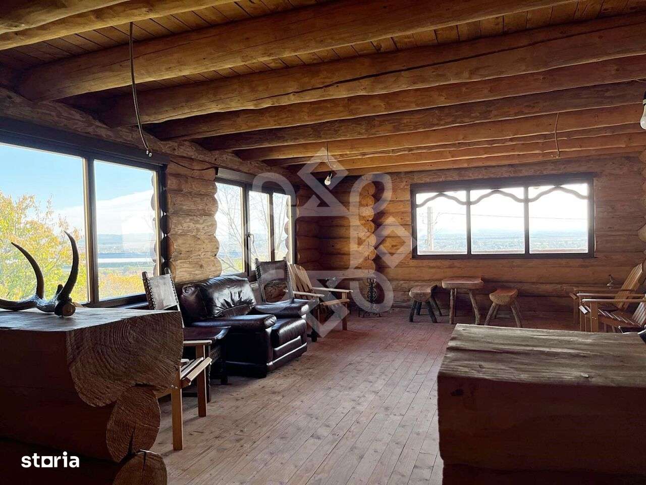 Casa pe deal din busteni, zona superba la 27 km de Oradea - Imagine principală: 4/20