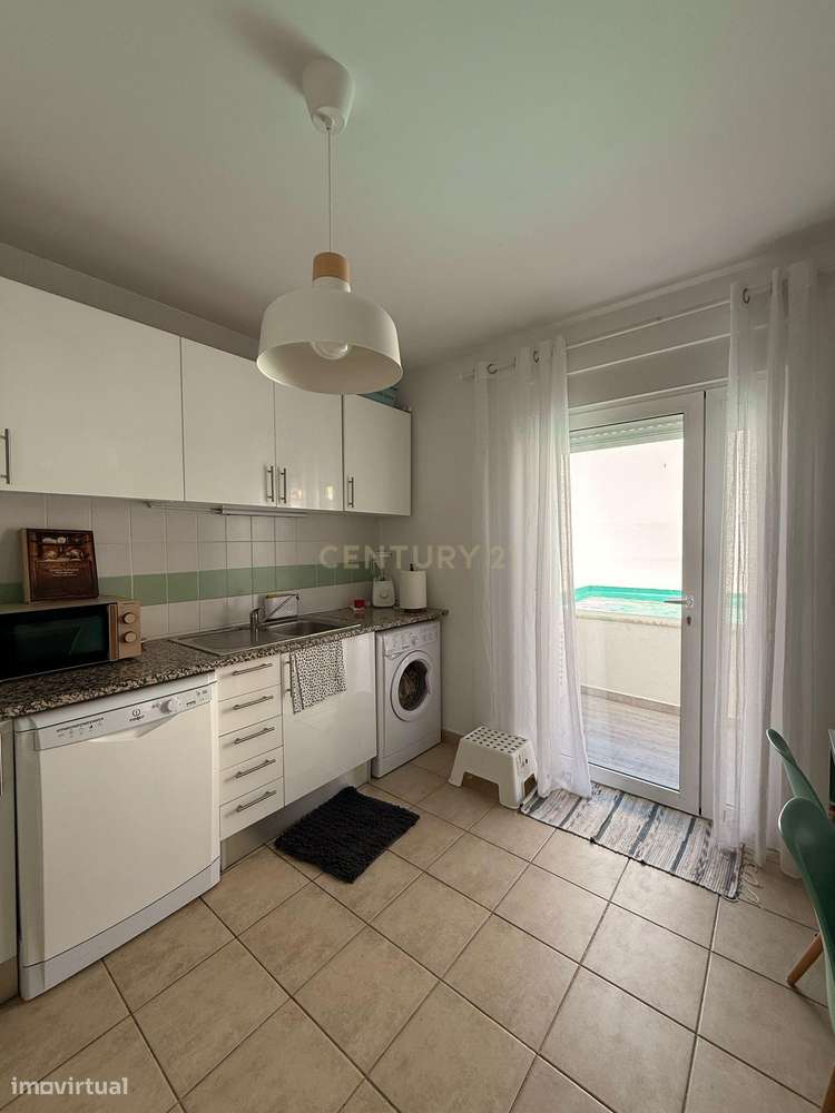 Magnifica T3 com Piscina no Corval-5