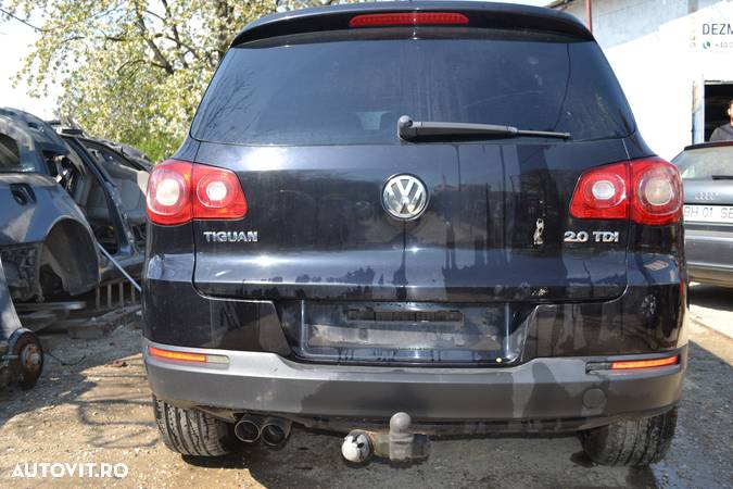 Aripa Fata Dreapta Volkswagen Tiguan 2008 SUV Negru - 2