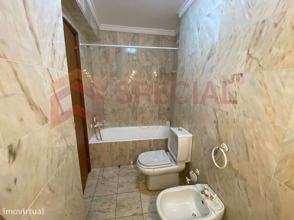 Apartamento T2 Mobiliado Pronto a Habitar-20