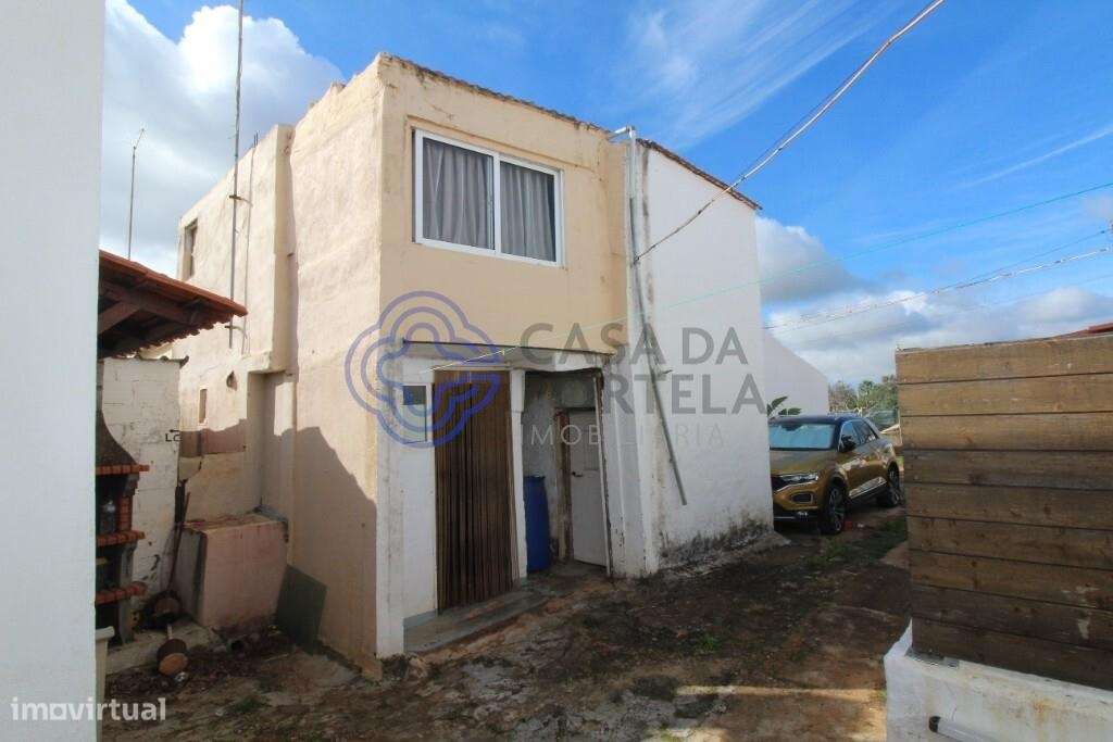 Moradia T0+1 para Recuperar em Benfarras – Excelente Oportunidade - Grande imagem: 5/15