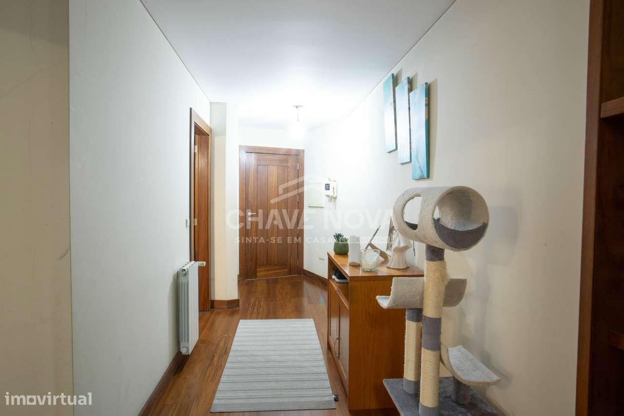 Excelente apartamento T2 em Oliveira do Douro - Grande imagem: 4/24
