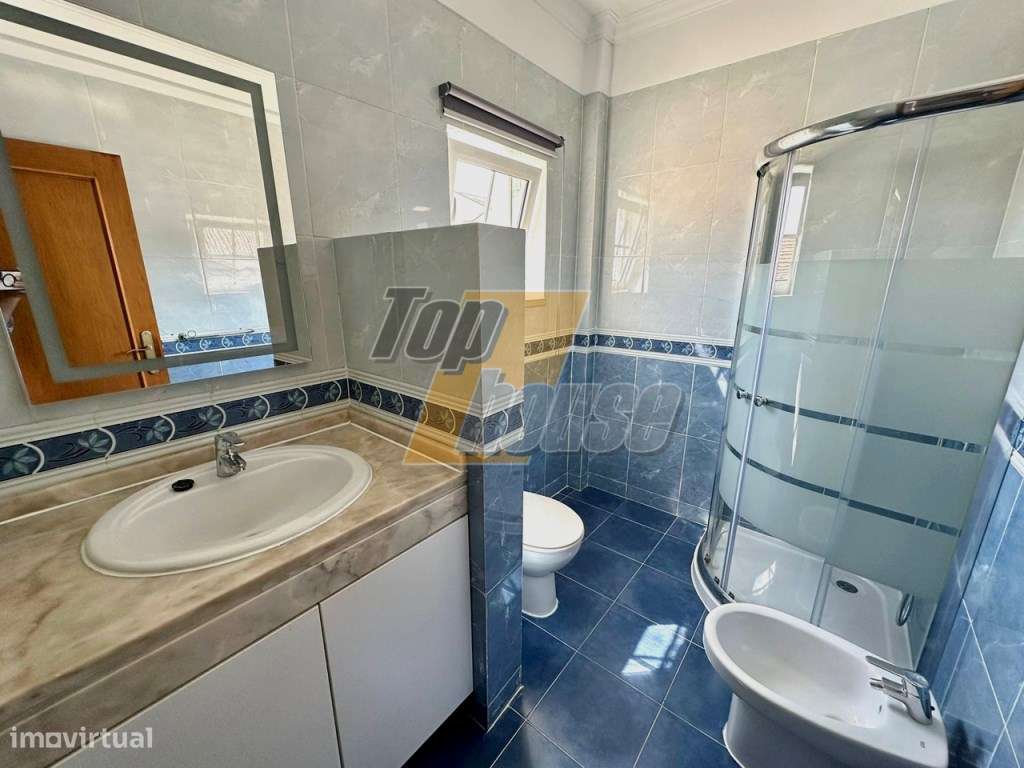Moradia T4 com piscina e terreno de 900m2 - Quinta da Serralheira -...-35