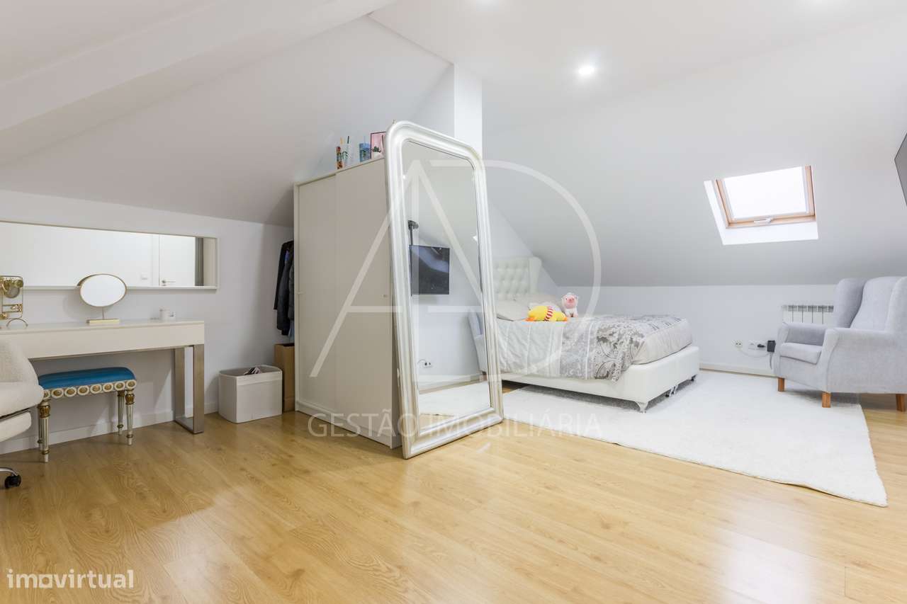 Moradia Isolada T3+ 2 a 5 minutos da Baia do Seixal-25