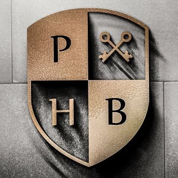 Private House Brokers Siglă
