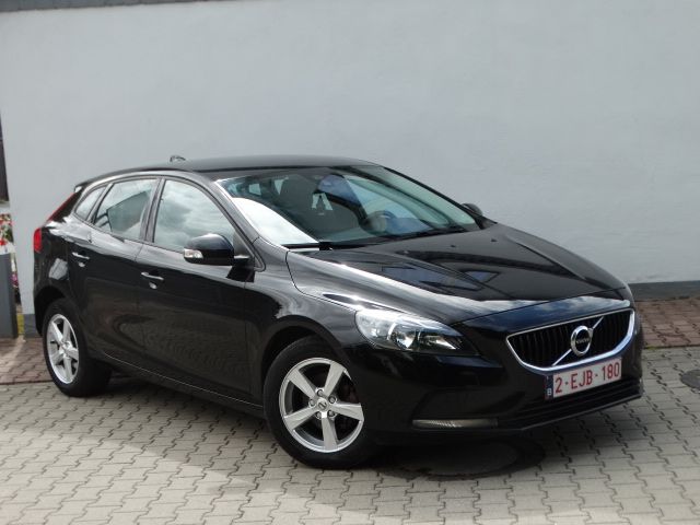 Volvo V40 II (2012-) D2 Drive-E Kinetic 2017