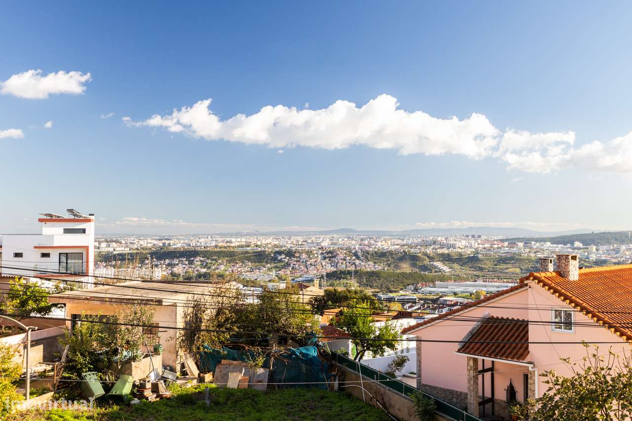 Oportunidade única: Moradia Isolada de Sonho em Famões: Conforto, Mode-22