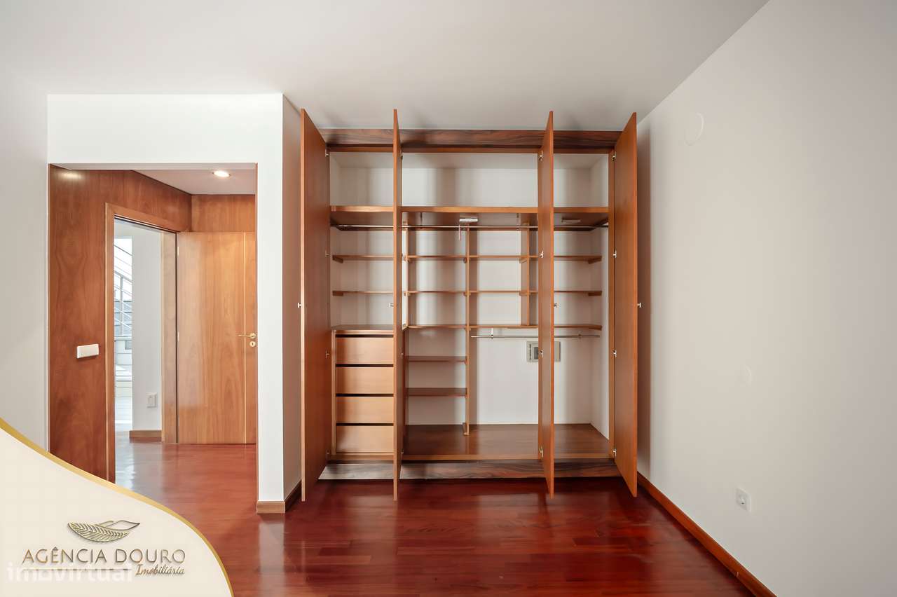 Moradia T4 em Santarém-9