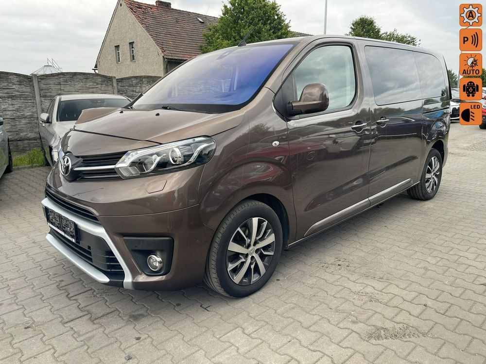 Toyota ProAce 2,0-l-D-4D (5-Si.) Autm Family compact 2019