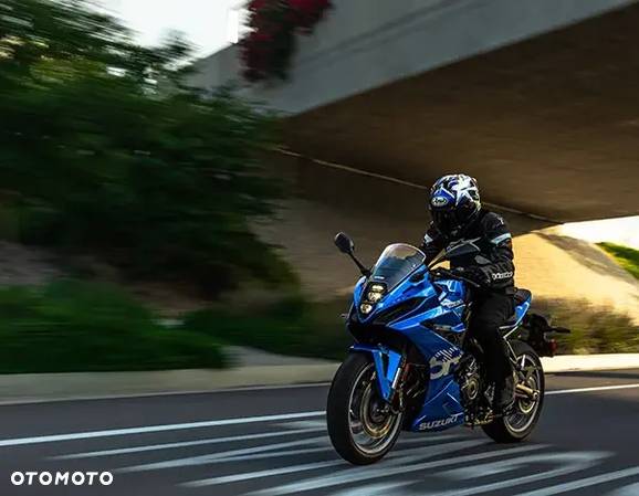 Suzuki GSX-R - 6