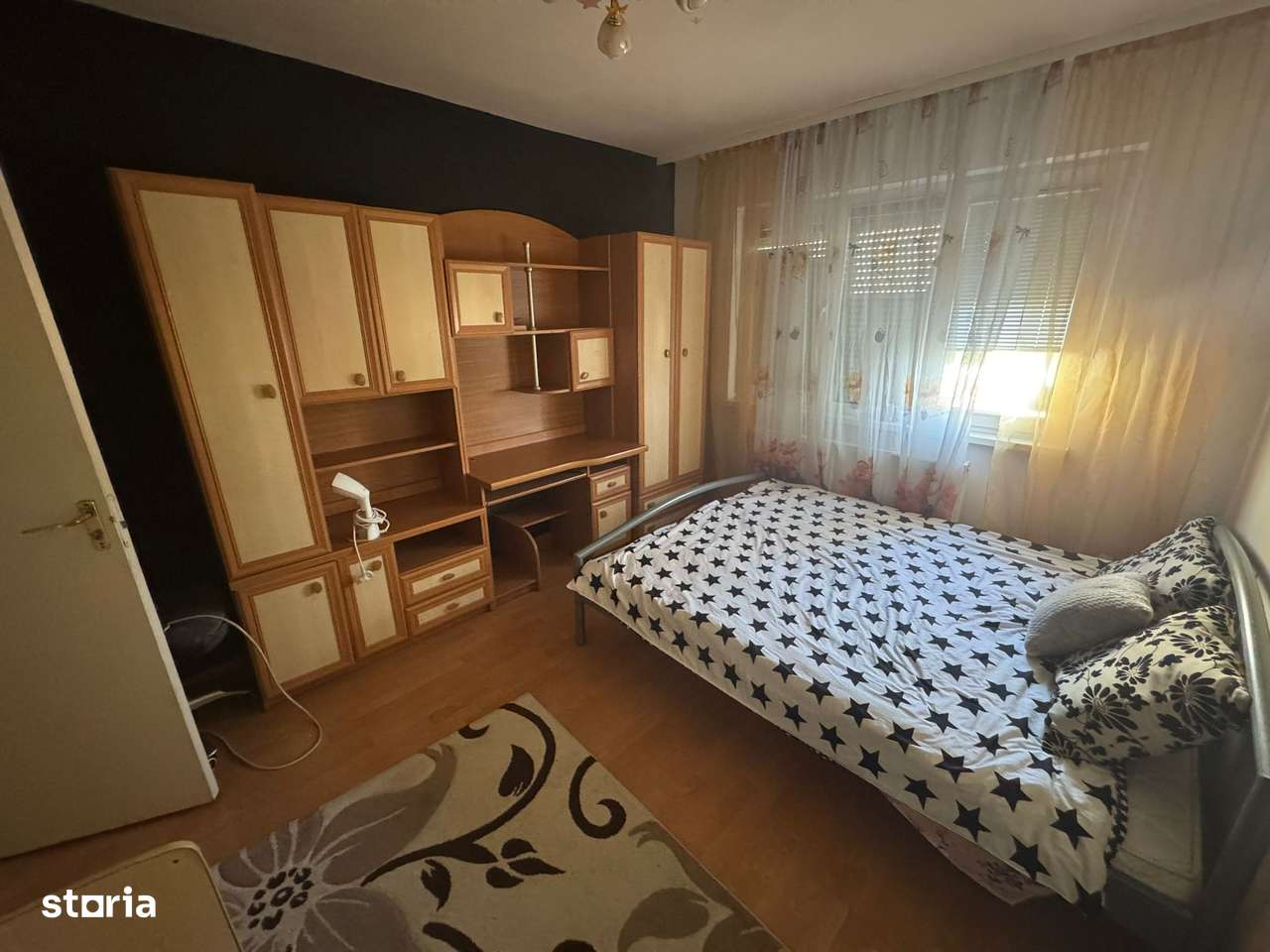 Apartament spatios cu 2 camere, hol patrat in Dambu, et 7-2