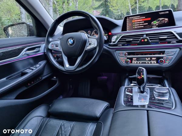 BMW Seria 7 740d xDrive - 19