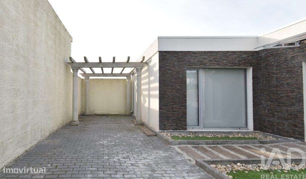 Casa / Villa T2 em Vieira de Leiria de 66,00 m2 - Grande imagem: 3/12