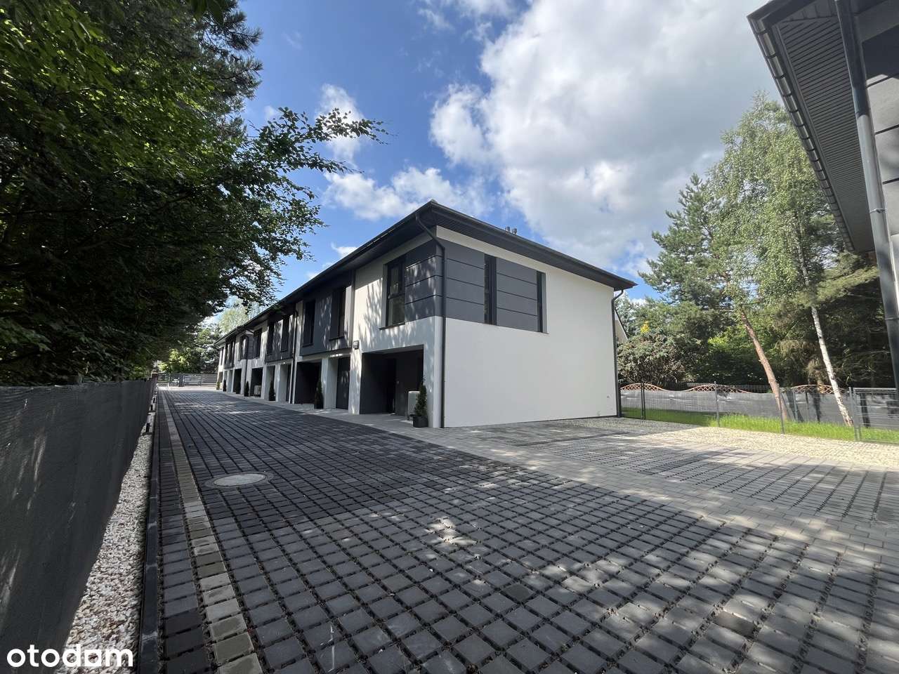 Ostatni wolny dom (seg. wewnętrzny) | Cudzoziemcy bez zezwolenia-3