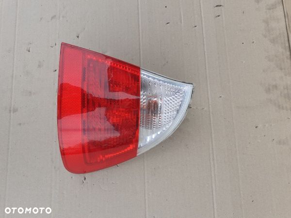 BMW E46 LAmpa tył tylna lewa - 1