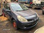 Dezmembrez Renault Clio 3 2007 1.5 DCI - 4