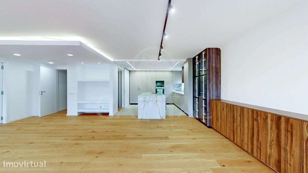 Apartamento T5 Duplex Exclusivo em Primeira Linha de Mar - Grande imagem: 5/48