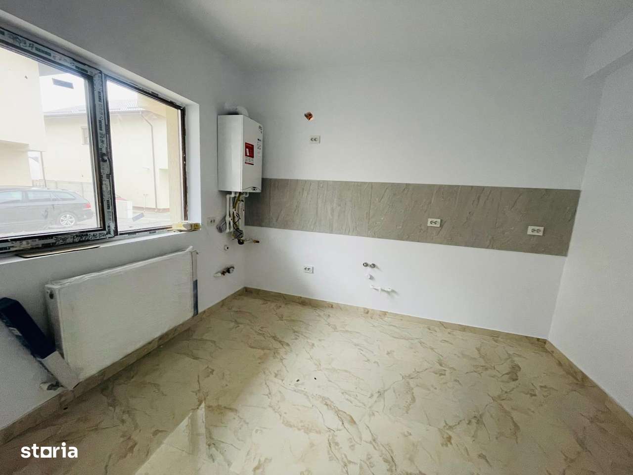 Case 4 camere in ansamblu ultramodern-5