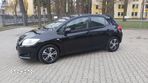 Toyota Auris 2.0 D-4D Luna - 23