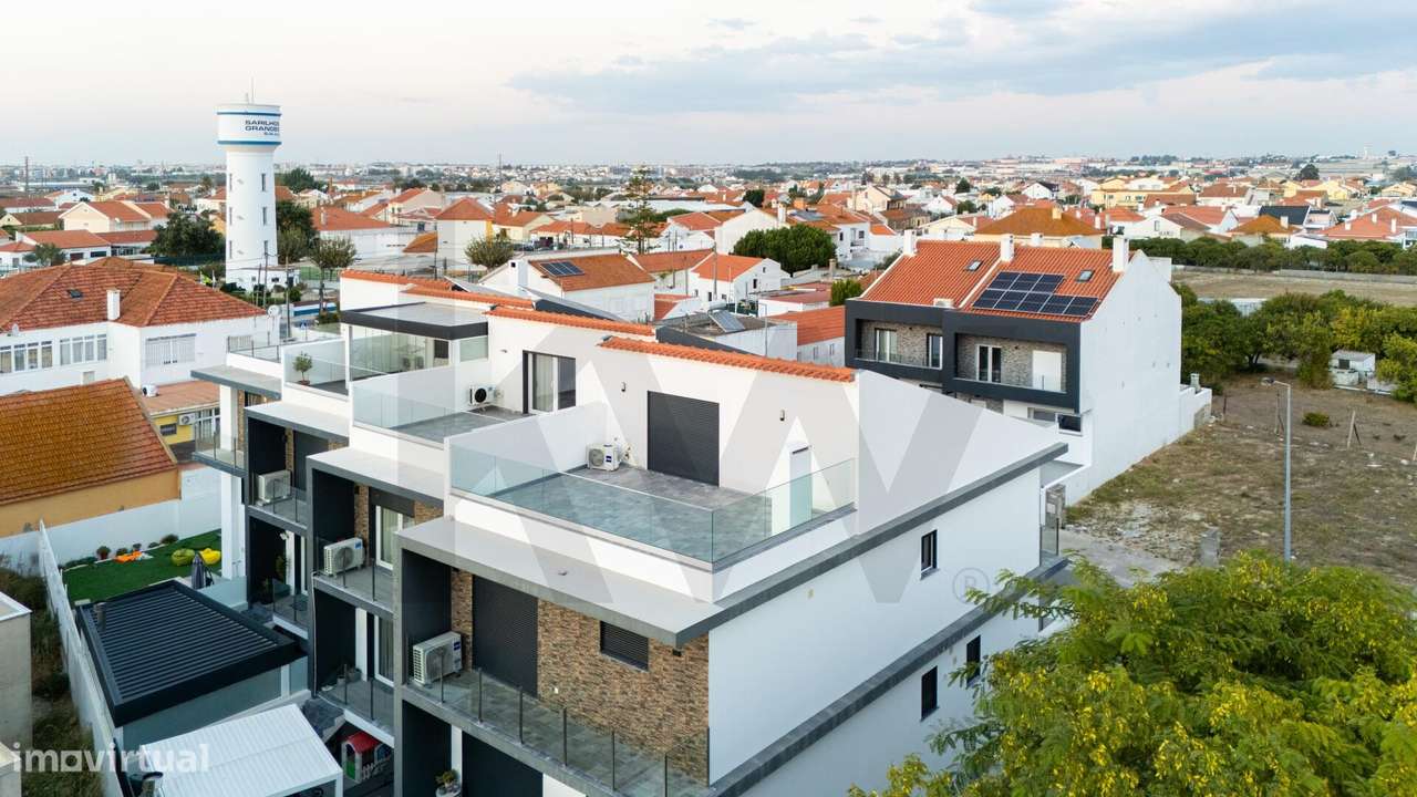 Moradia T3+1 com Jardim Privativo no Montijo - Grande imagem: 4/42