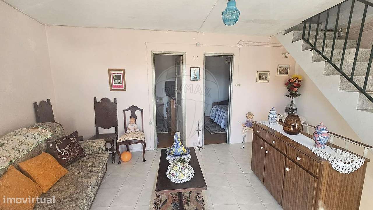 Moradia T2 para venda-7