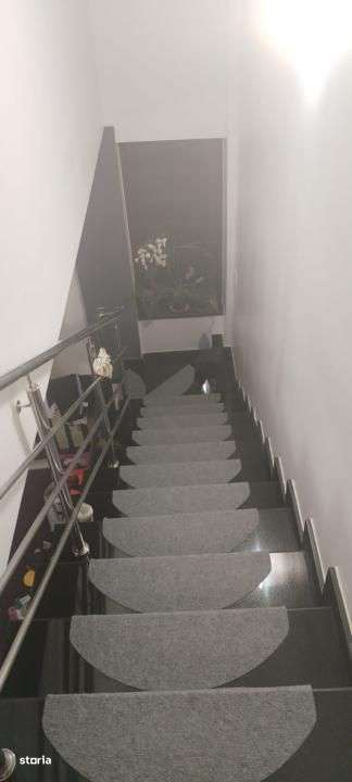 Vila 5 camere cu piscina,teren 618mp,constr.2011,Colentina-Andronache-8