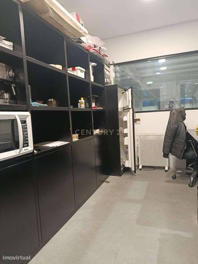 Pavilhão Comercial à Venda no Centro Empresarial de Paredes - Grande imagem: 5/22