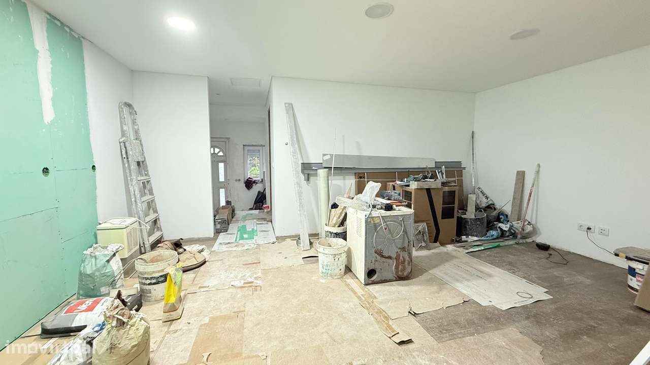 Moradia T3 + T1 Remodelada em Ermesinde-30